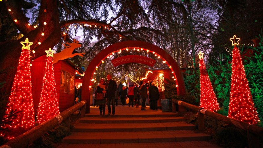 Glühwein und Lichterzauber am Stadtgarten