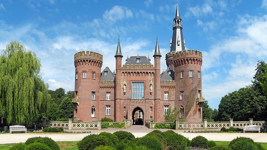 Leider Absage wegen Gleisarbeiten: Tagesausflug Schloss Moyland und Kleve (9 € Bahnticket-Tagesausflug)