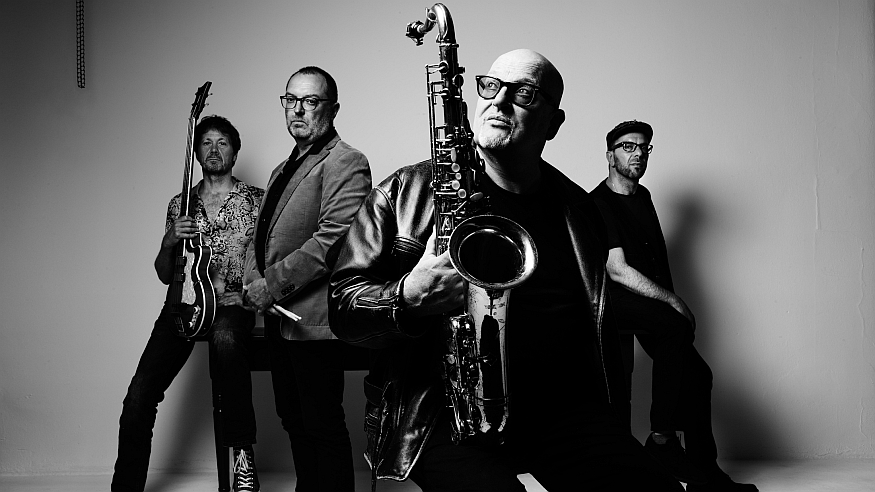 Torburg: Delbruegge Band - Analogue Souls