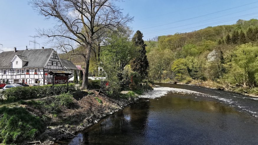 Wanderung auf dem Obstweg zur Schleiferei Wipperkotten