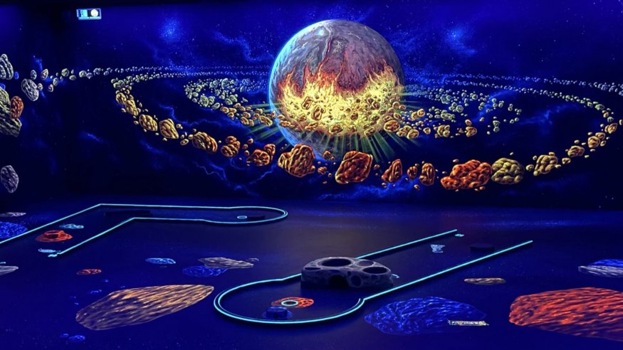 3D Schwarzlicht-Minigolf