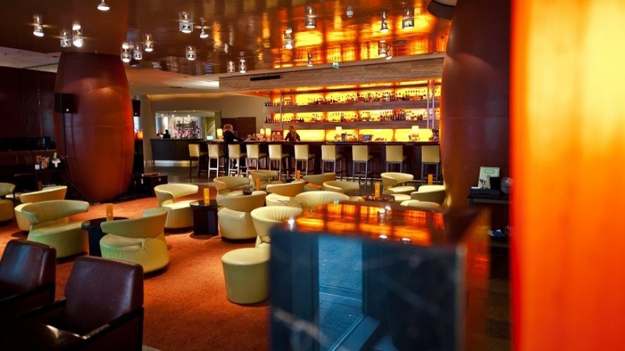 Geselliger Abend in Harry's New York Bar