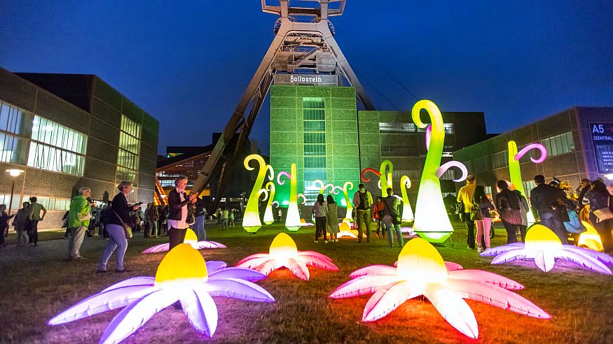 ExtraSchicht - Zur Nacht der Industriekultur in den Landschaftspark Duisburg und dem Duisburger Innenhafen