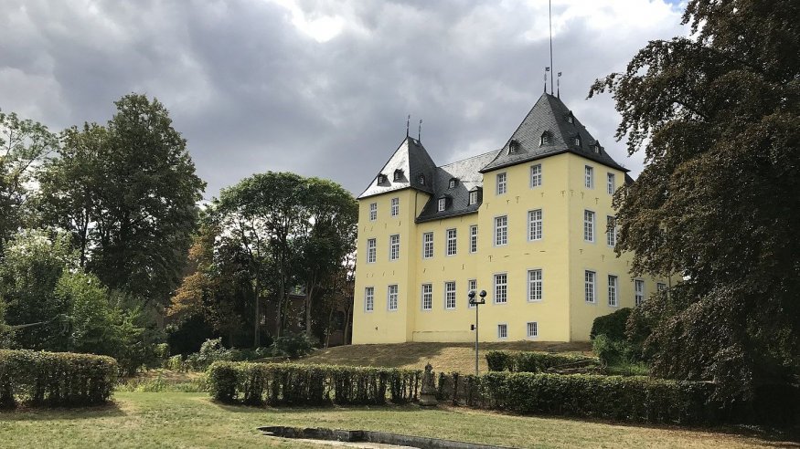 Schlendern und Schlemmern: Gemütlicher Wandersonntag rund um Schloss Alfter bei Bonn