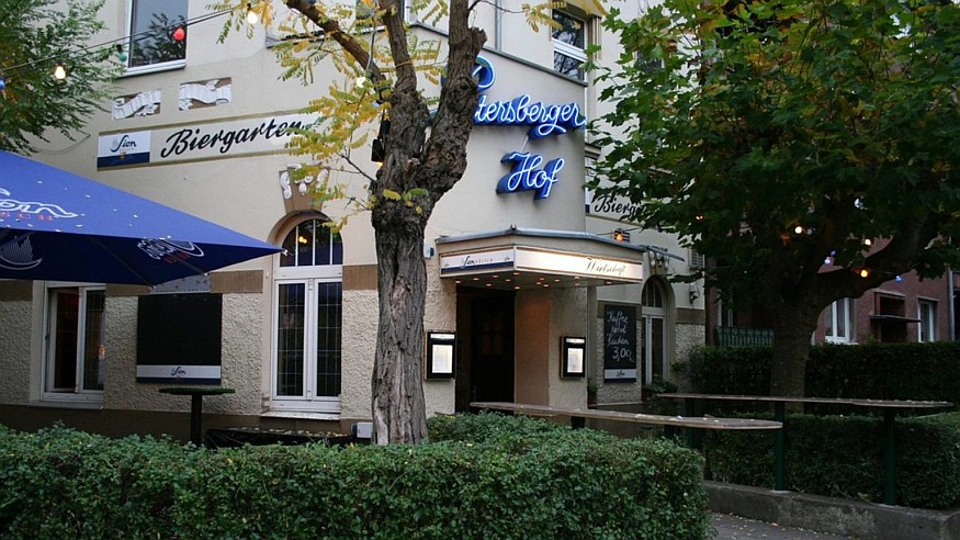 Veedelstreff im Biergarten des Petersberger Hof