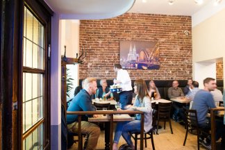 Veedelstreff in der Brennerei Weiss