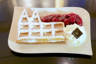Gemeinsam frühstücken: Cafe Riese (neu am Neumarkt)