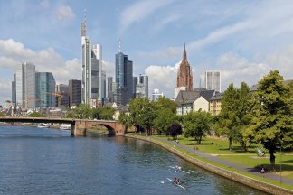Städtetour Frankfurt am Main - Römerberg, Museumsuferfest und Äppelwoi