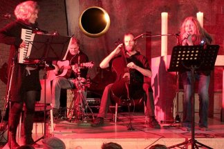 Absage: Hof-Advent: Christmas Band - Best of 25 years Heiligabend