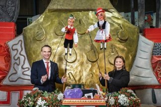 Rosenmontagszug vom Hänneschen - gemeinsam mit Zoom